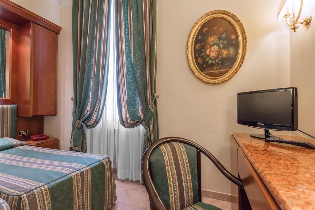 Hotell Raeli Lux 4*