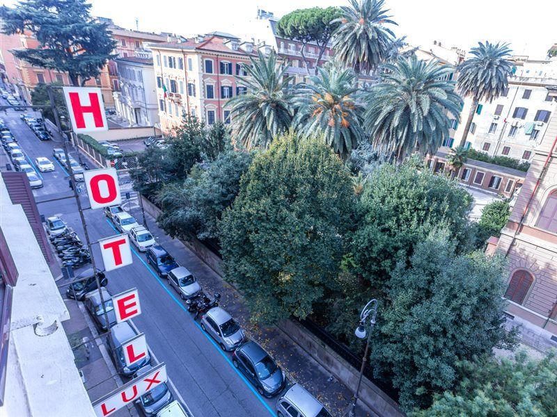 Hotell Raeli Lux