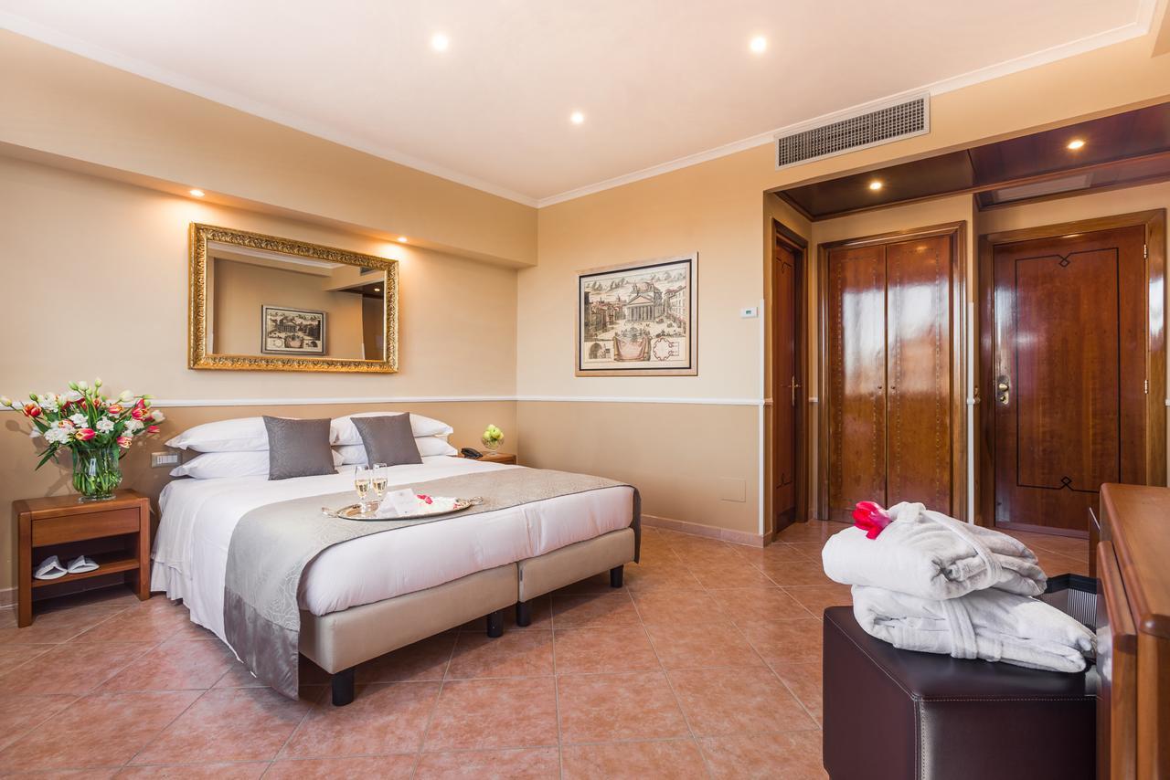 Hotell Raeli Lux 4*