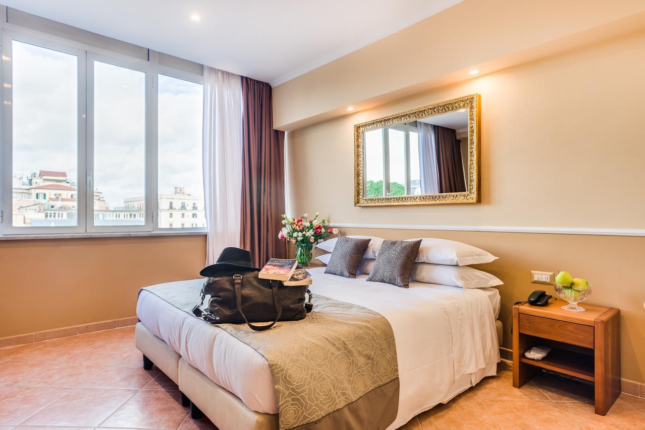Raeli Lux Hotell Rom